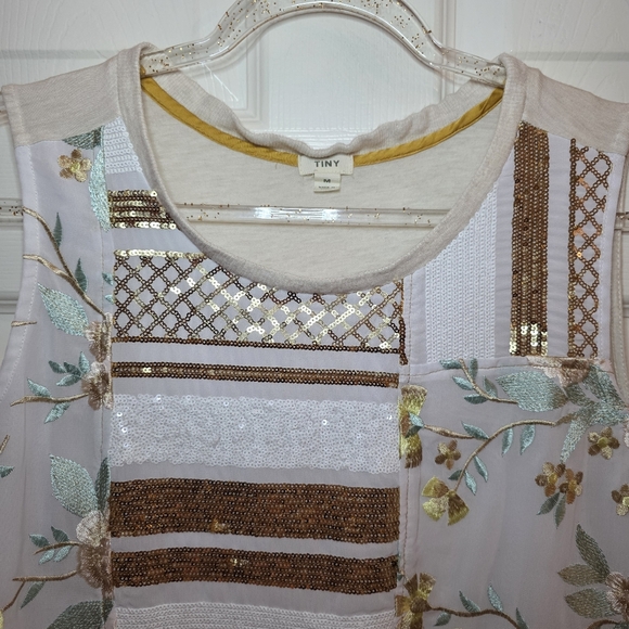 Tiny Anthropologie Embroidered Jessika Sequined Top Blouse Size Medium - Picture 2 of 8